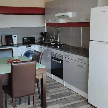 2 Pieces Vue Et Chateau Et Parking Apartment *