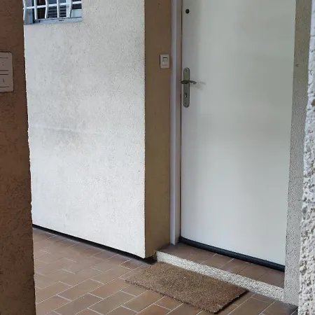 2 Pieces Vue Et Chateau Et Parking Apartment *
